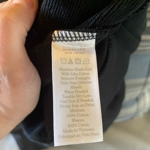 EVERLANE 100% Human Typography Black Crew Neck Sweatshirt Cotton Tone on Tone - Picture 4 of 5